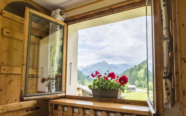 Chalet Bluebell