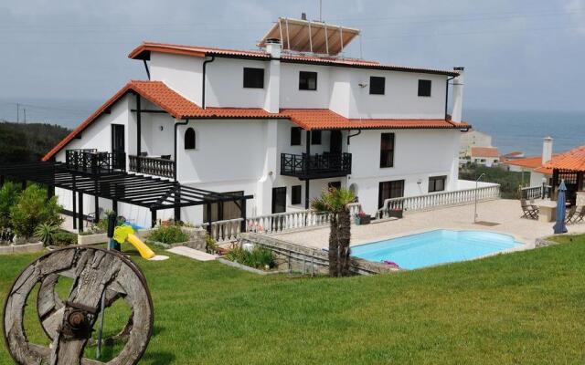 Отель Residência Água de Madeiros вид на фасад