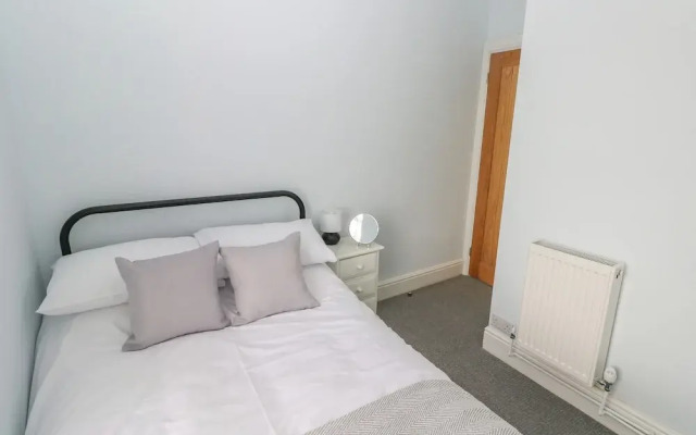 54 Pencoed Road