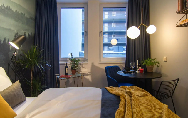 Astoria Apartments