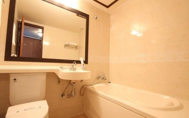 Tongyeong Tourist Hotel
