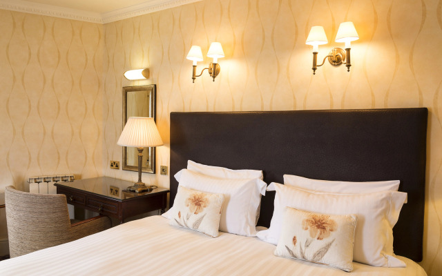 Somerville Hotel