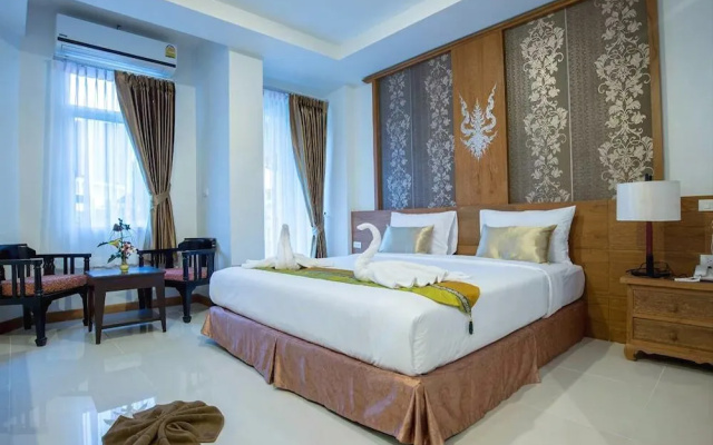 Sea Star Patong Hotel