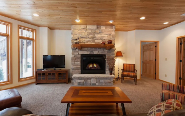 Copperwood #9 - 2 Br Condo