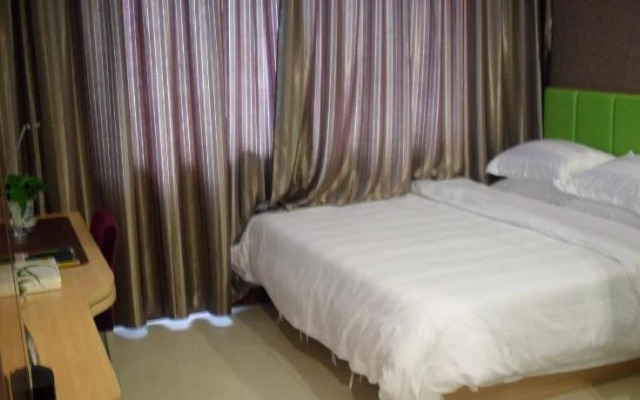 Yangshuo Harbour View Hotel