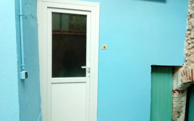 Apartment With one Bedroom in Provins, With Wifi