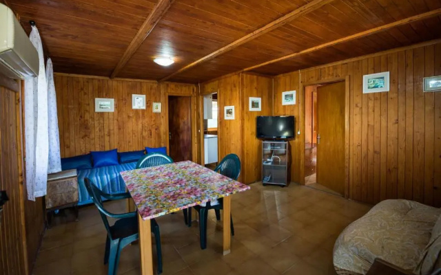 VILLA con giardino a 5 min dal mare