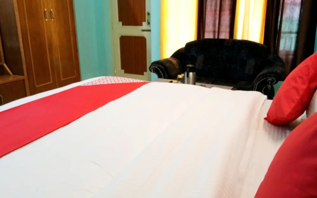 OYO 14349 Hotel HMG