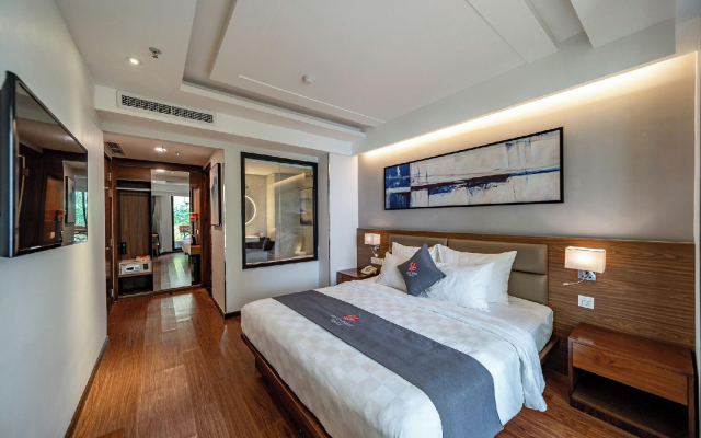 City Hotel 2