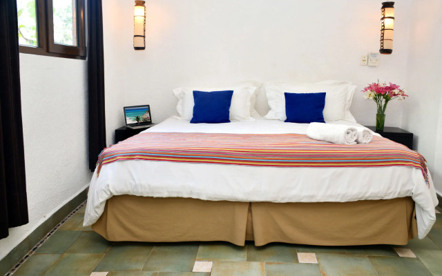 Club Yebo Hotel