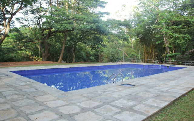 Dambulu Oya Family Park