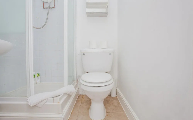 Central Spacious Studio Near Kensington Gardens