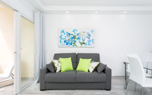 906. Luxury Paraiso Apartment with Sea View