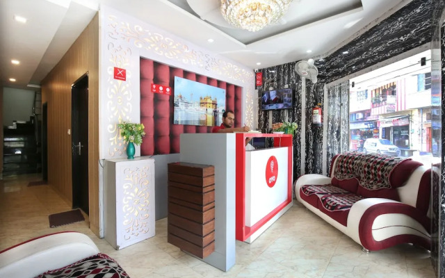 OYO 9055 Hotel Rich Inn
