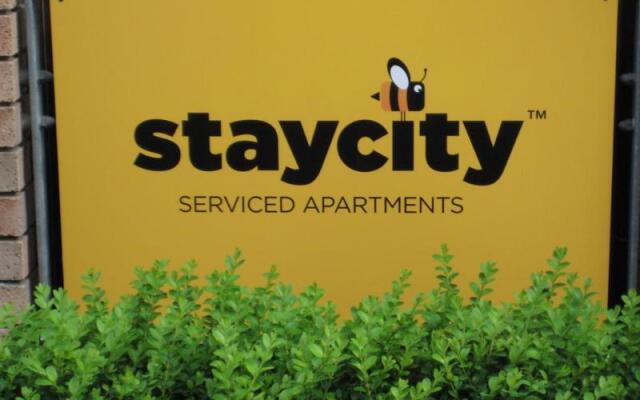 Отель Living By Bridgestreet Manchester City Centre вид на фасад