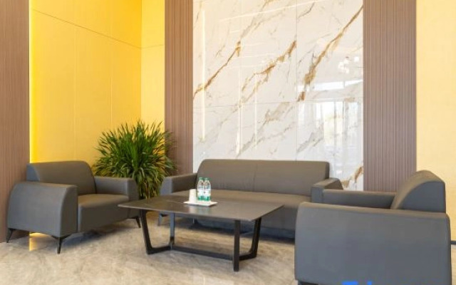 Super 8 Selected Hotel (Kashi Wanda Plaza Shuguang International Branch)