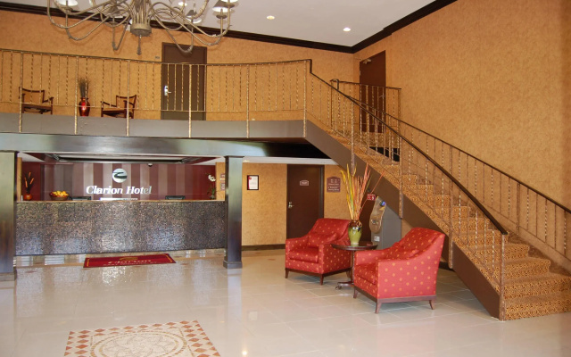 Rodeway Inn & Suites East Windsor