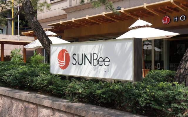 Sunbee Hotel вид на фасад