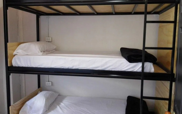 Real Hostel