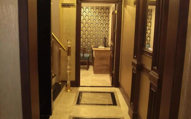 Golden Pen Hotel
