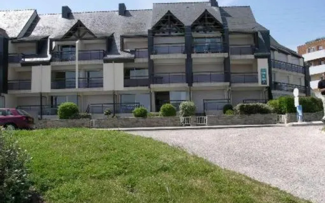 Residence Front De Mer