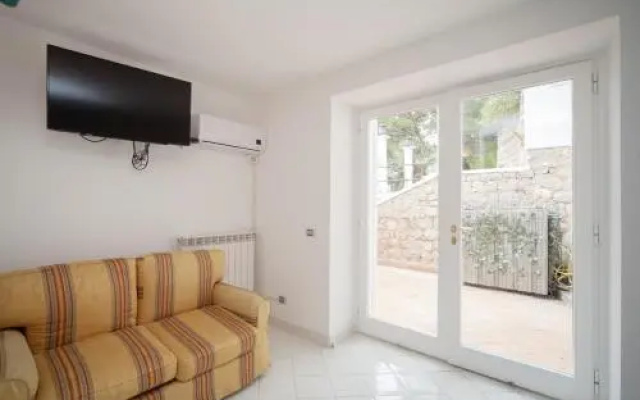 Villacore Capri