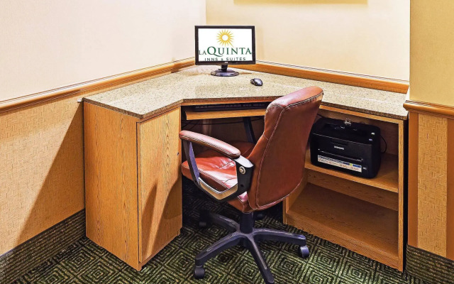 La Quinta Inn Suites Galleria
