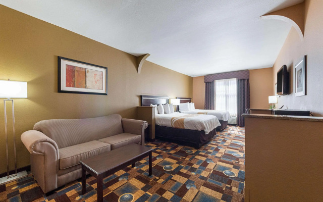Quality Inn & Suites Buda