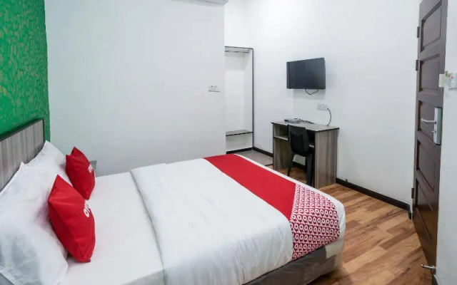 69 Room 4 Stay by OYO Rooms