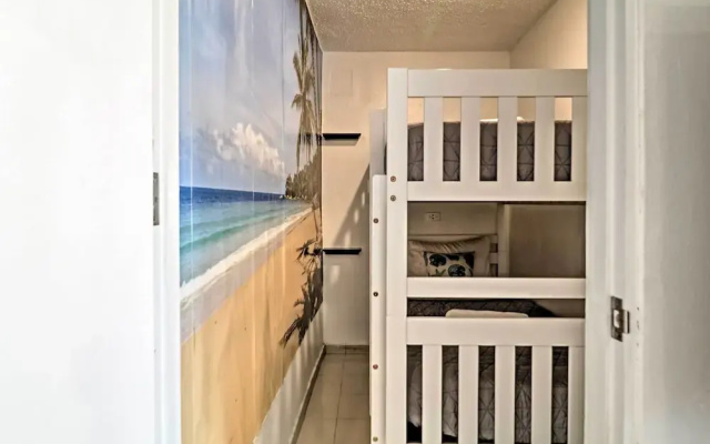 Coastal Puerto Rican Apartment - Walk to Beach!