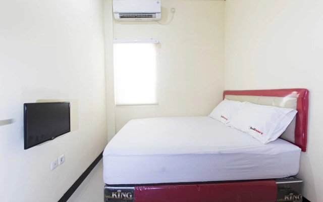 RedDoorz Plus @ Jalan Pemuda