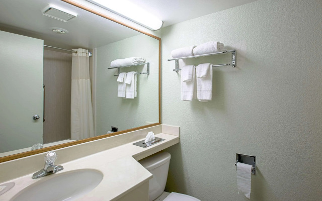 Quality Inn & Suites Council Bluffs - Omaha East