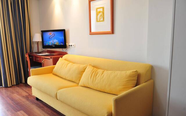 Отель Hipotels Hotel Flamenco Conil Испания, Кониль-де-ла-Фронтера - отзывы, цены и фото номеров - забронировать отель Hipotels Hotel Flamenco Conil онлайн комната для гостей