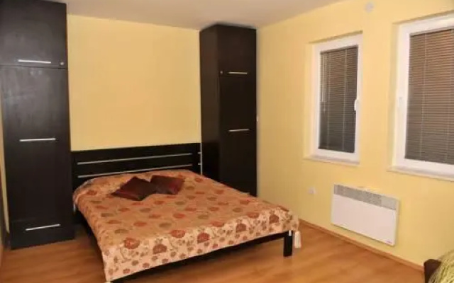 Chanovi Apartments