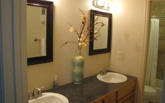 Cedar Canyon Condos