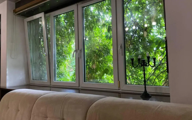 Апартаменты Grape Room Apartment (Грейп Рум Апартмент) на проспекте Мира 122