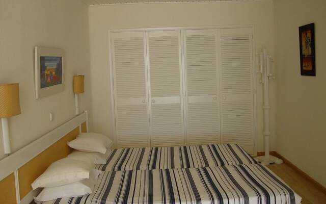 Отель Albufeira Ocean View by Rentals in Algarve (62) комната для гостей