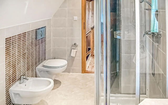 Nice Home in Miedzyzdroje With Wifi and 4 Bedrooms