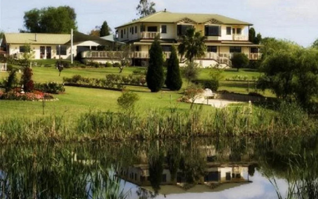 Willow Tree Estate