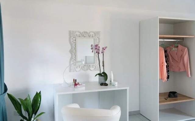 Sea View Rooftop Apartment With Jacuzzi & Garden