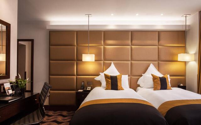 Отель The Piccadilly London West End комната для гостей