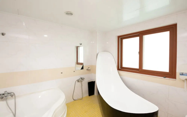Dogo Elim Hotel