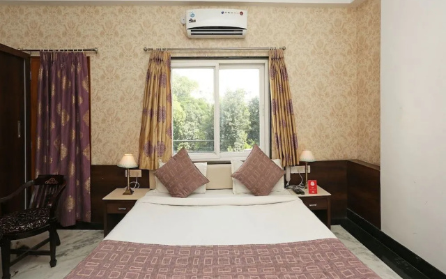 OYO 3540 Hotel Forever Rooms