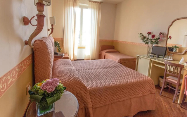Hotel Aurora