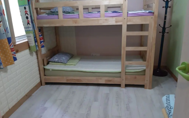 Kangguan Guesthouse