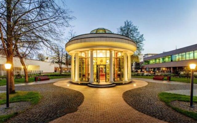 Отель Grand Spa Lietuva Apartments Dzukija Литва, Друскининкай - отзывы, цены и фото номеров - забронировать отель Grand Spa Lietuva Apartments Dzukija онлайн