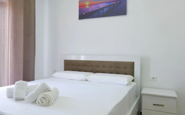 Lux Apartments