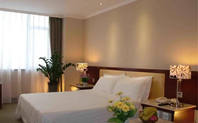 L Hotels (Lianhua Branch)