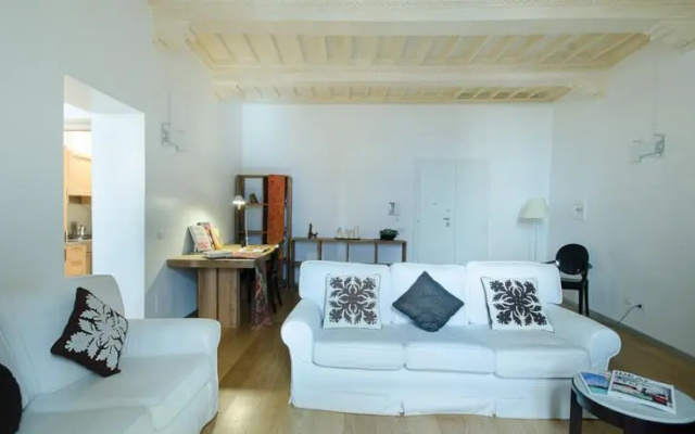 Pillow Apartments