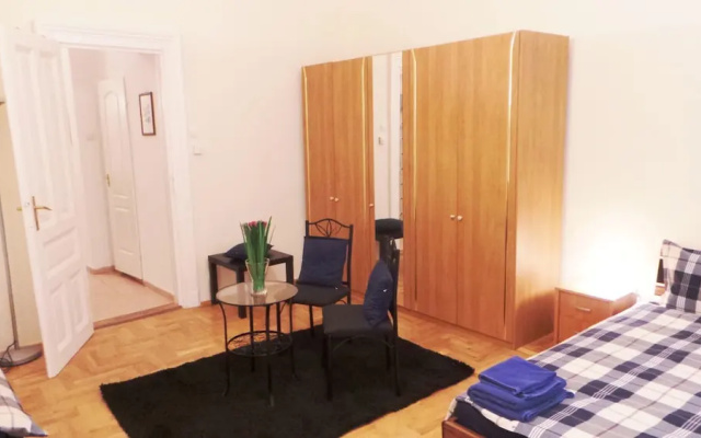Mandy Apartments